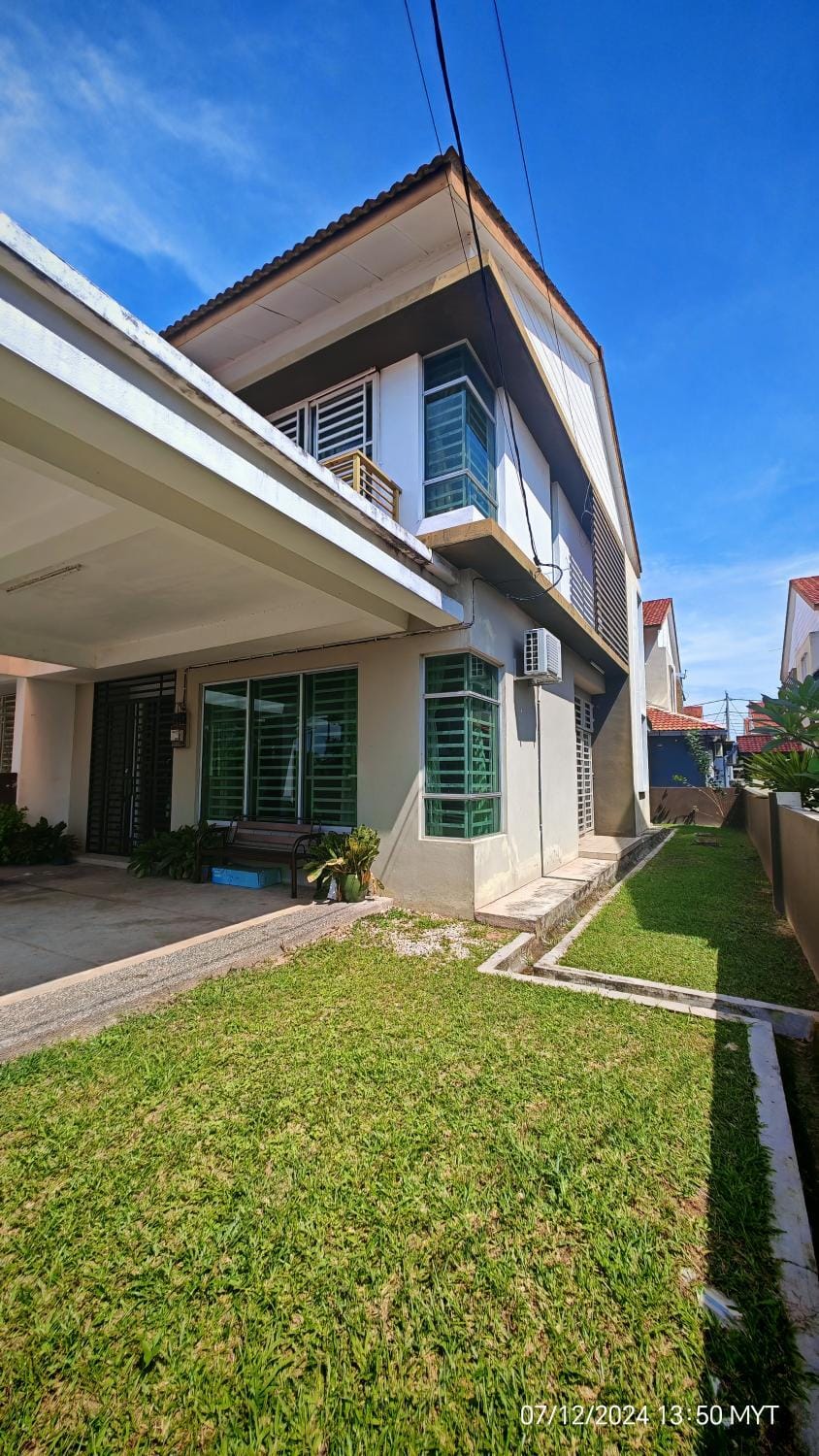 Homestay Qasrina Semi D 4 Bilik House in Penang