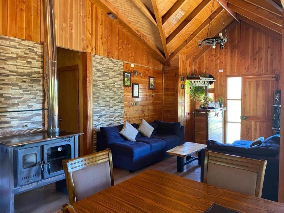 Vista verde Llonquén House in Los Ríos, Chile