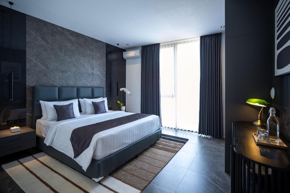 Bed, Photo of the whole room, Bedroom, air conditioner
