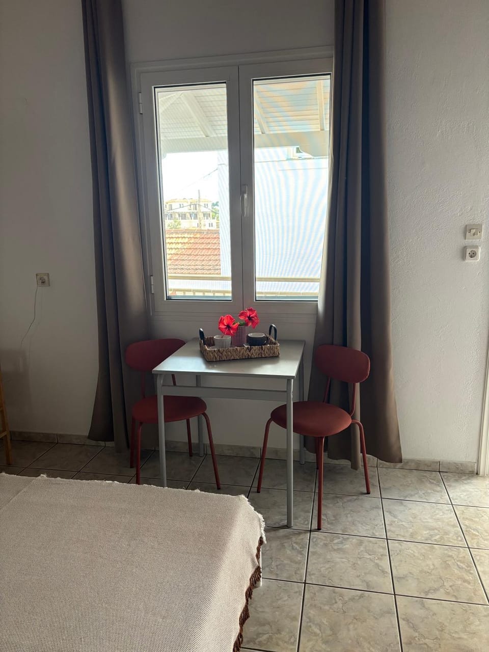 Seating area, Dining area, Bedroom