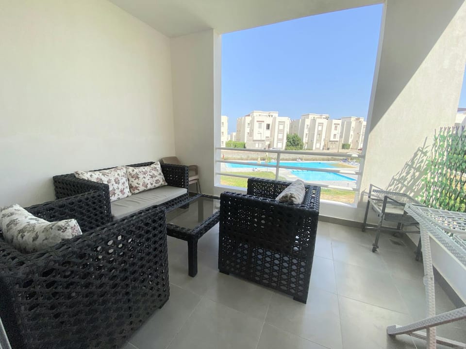 Balcony/Terrace, Pool view