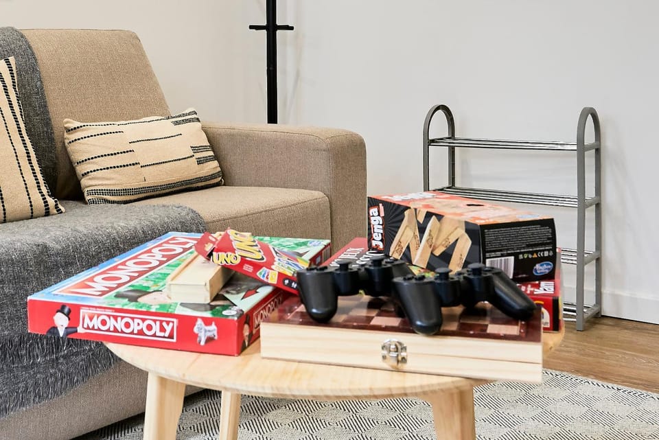 Living room, Entertainment