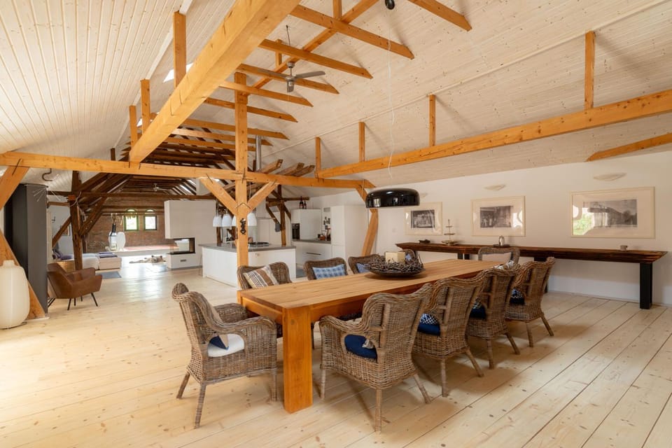 Kitchen or kitchenette, Living room, Dining area