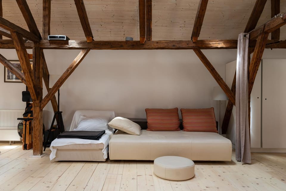 Bed, Living room, Seating area