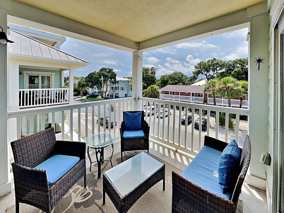 Captains Watch 13 Apartment in Tybee Island