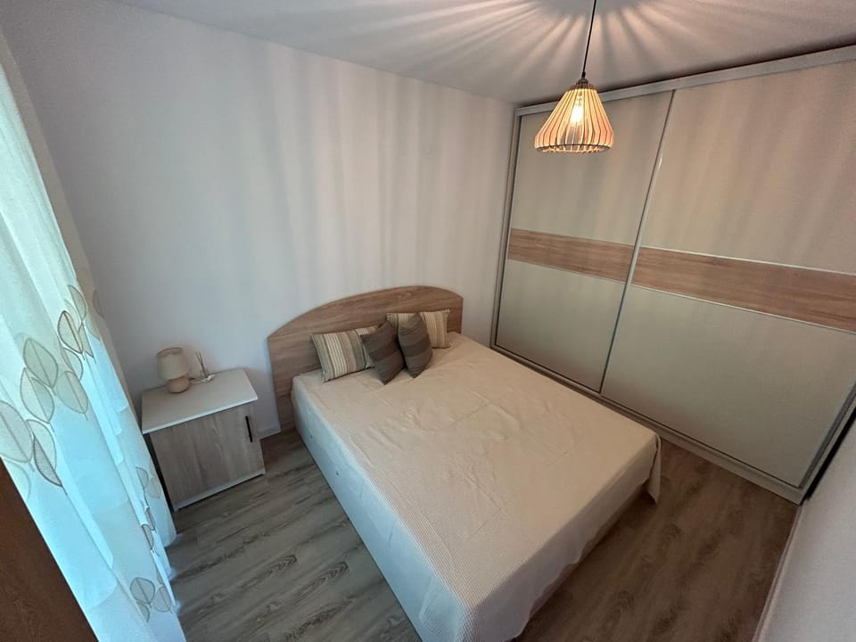 Bed, Bedroom, wardrobe
