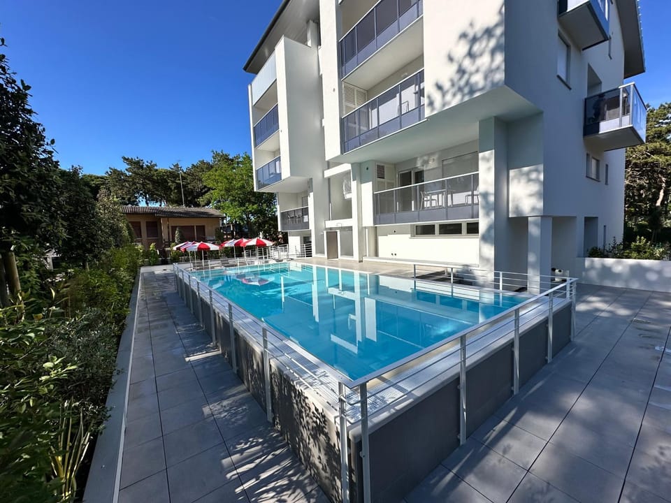 Pool view, Swimming pool