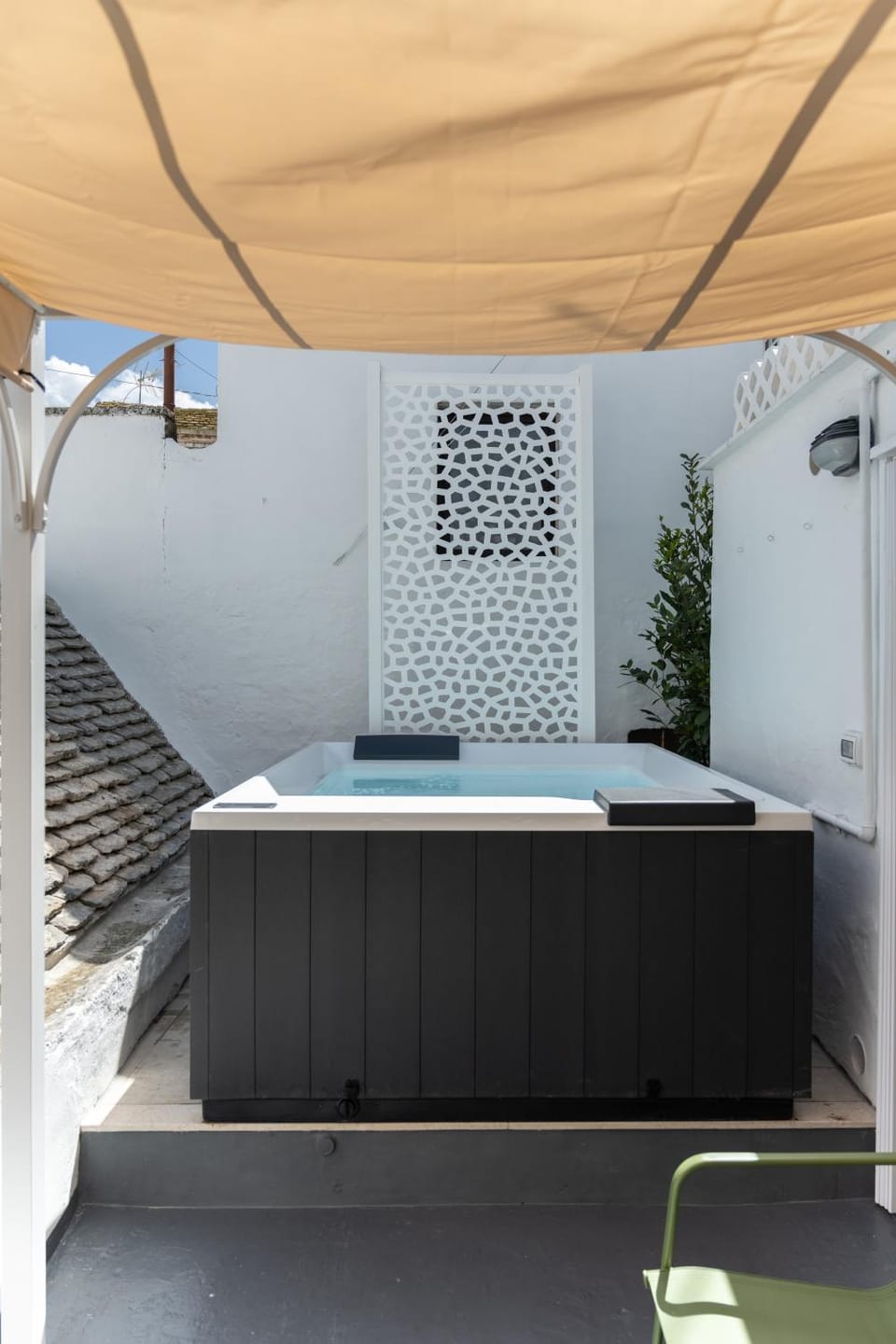 Natural landscape, Hot Tub, Hot Tub, Balcony/Terrace, Balcony/Terrace, Pool view, Swimming pool, Open Air Bath, Open Air Bath, Public Bath