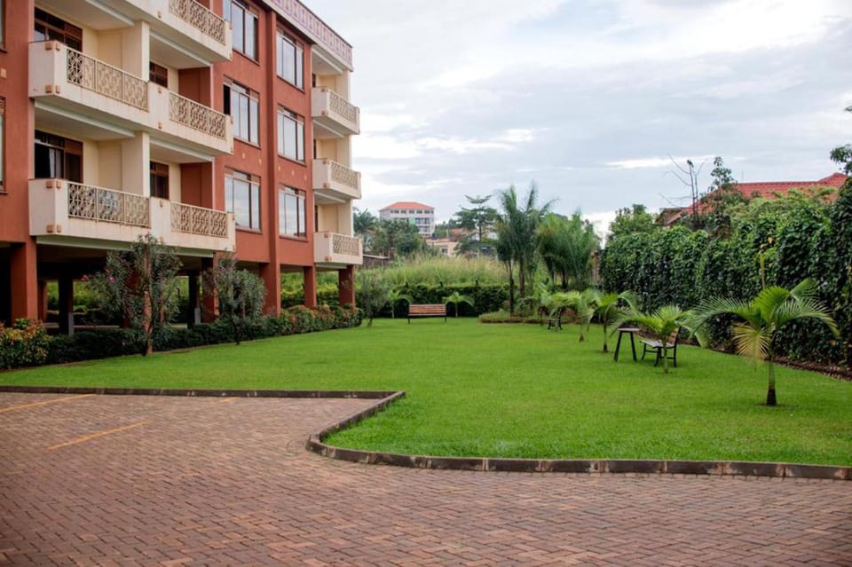 Property building, Day, Garden