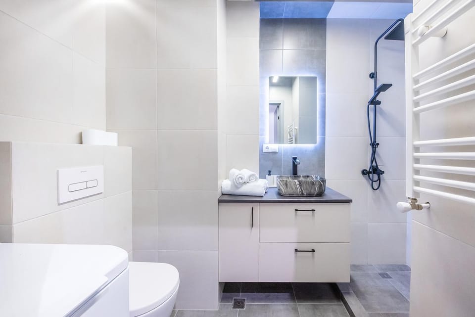 Shower, Bathroom