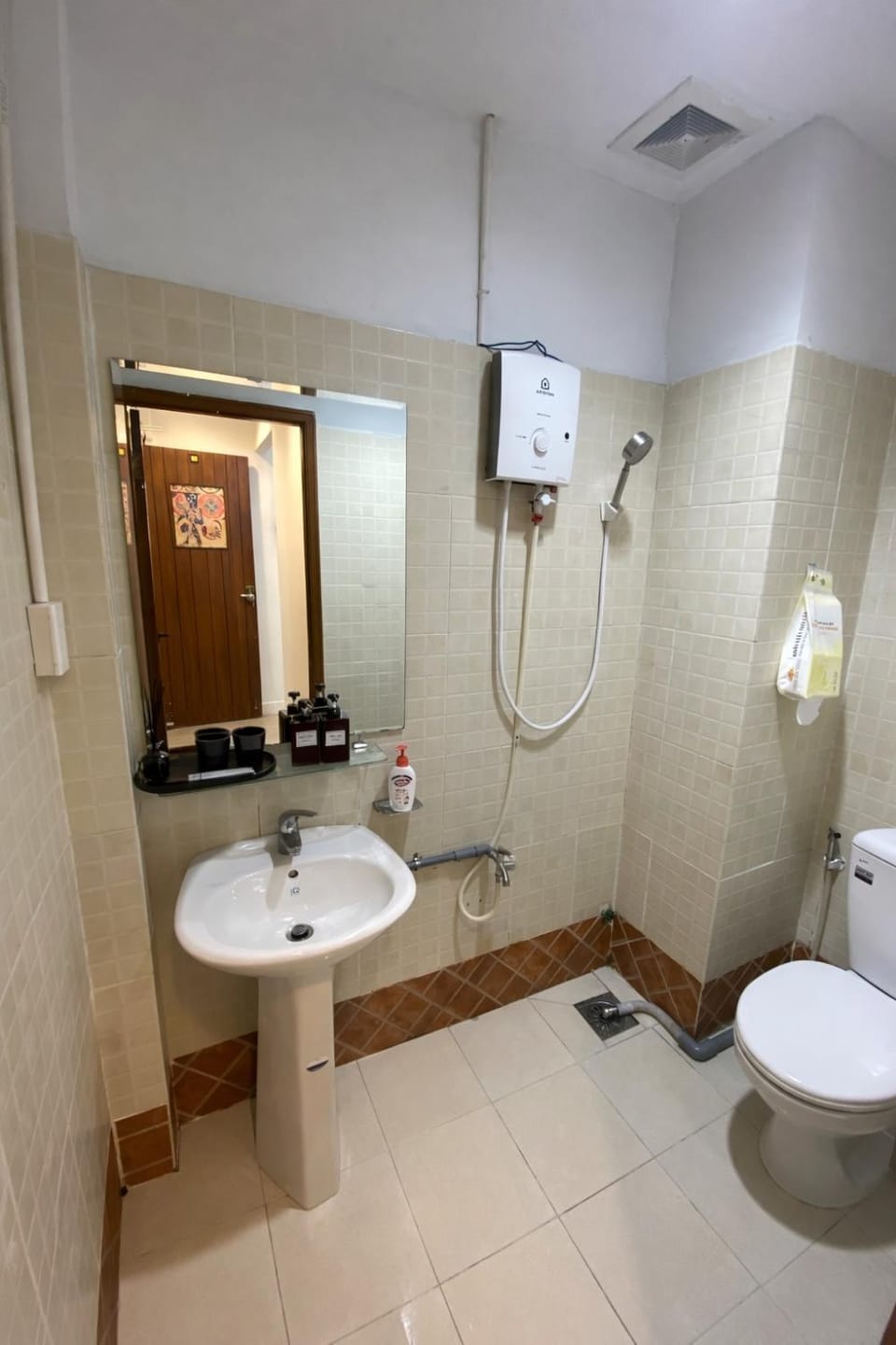 Bin Homestay near Airport Vacation rental in Ho Chi Minh City