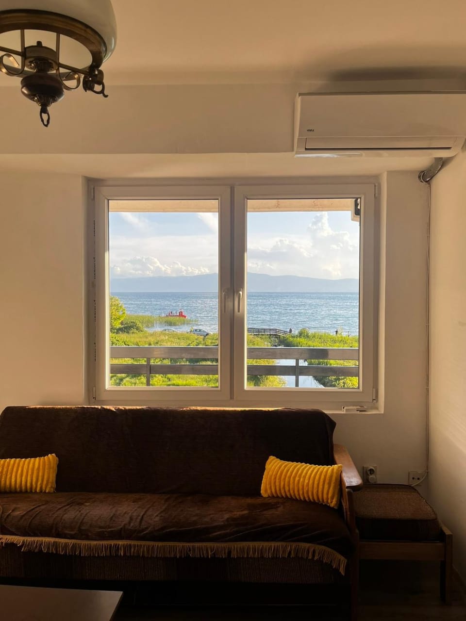 Stan so pogled na ezero Apartment in Ohrid