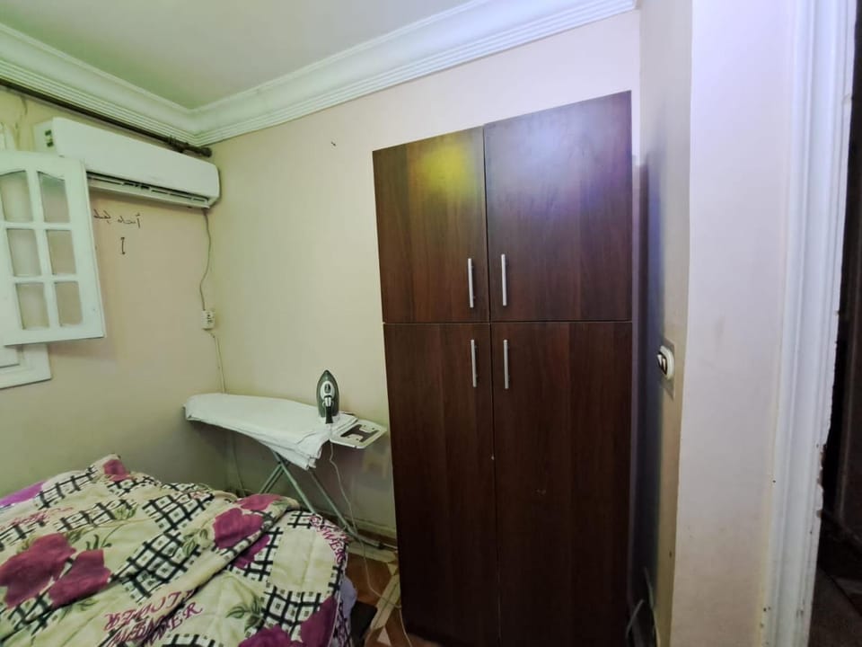 wardrobe, air conditioner
