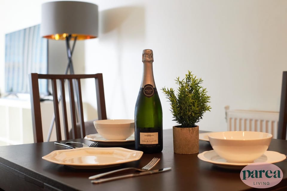 Food and drinks, Dining area