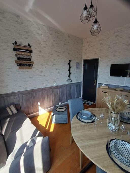 Le studio 2 F Apartment in Ault