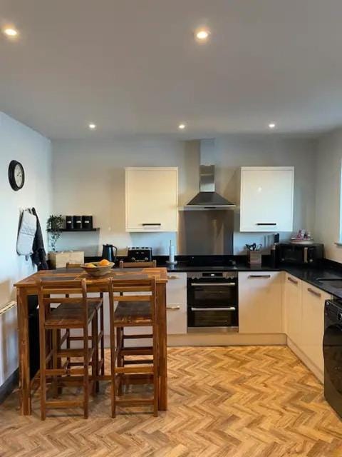 Spectacular 2 Bedroom Balcony Sea View Flat Apartment in Scarborough