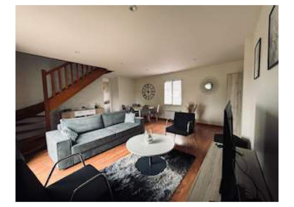 La Giraudière Apartment in Centre-Val de Loire