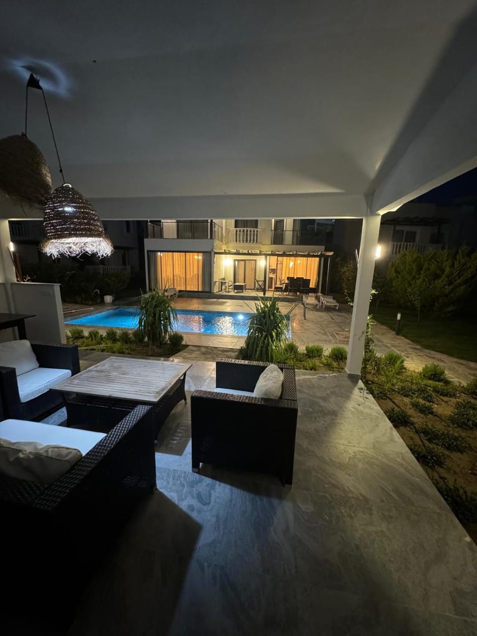 Property building, Restaurant/places to eat, Swimming pool