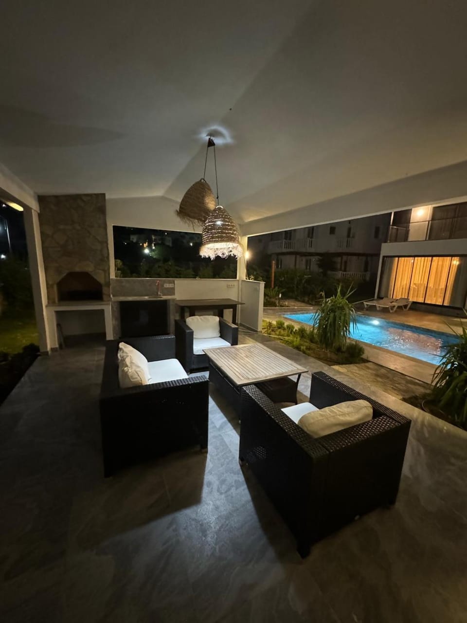 Property building, Restaurant/places to eat, Swimming pool