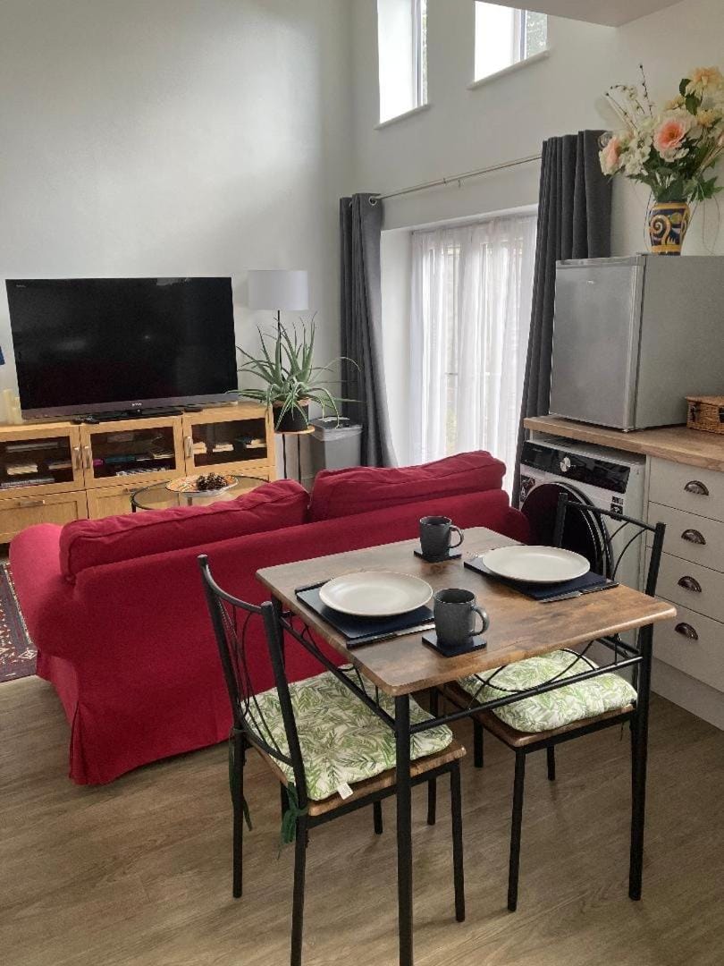 Pet-friendly boutique beach retreat Apartment in Weston-super-Mare