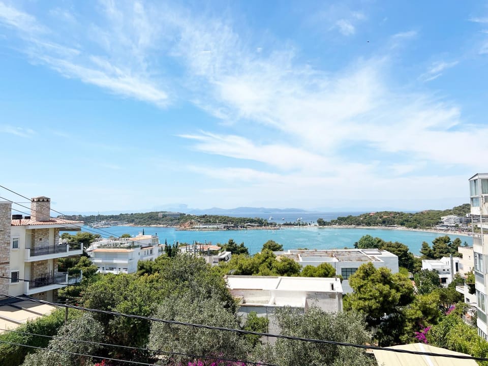 Riviera View Apartment in Vouliagmeni