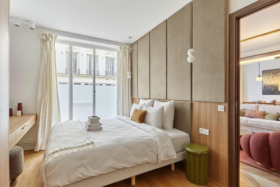 Exceptional 3 bedrooms Apartment Heart of Paris By Studio Prestige Apartment in Paris
