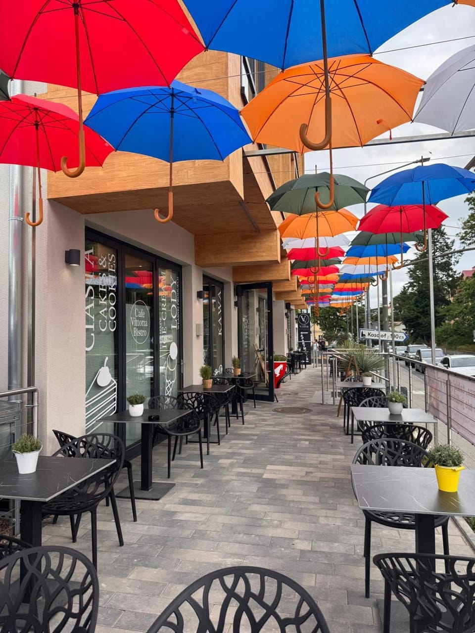 Property building, Restaurant/places to eat, Food, Breakfast