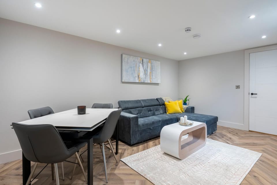 Living room, Seating area, Dining area