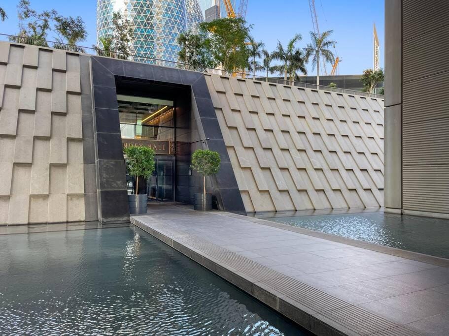 FIRST CLASS 1BR Stunning Burj Khalifa Views Apartment in Dubai
