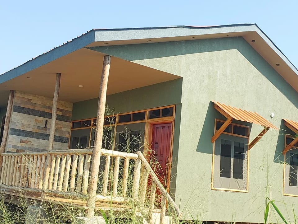 Property building, Day