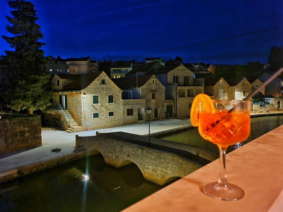 Vetus pontem Apartment in Vrboska