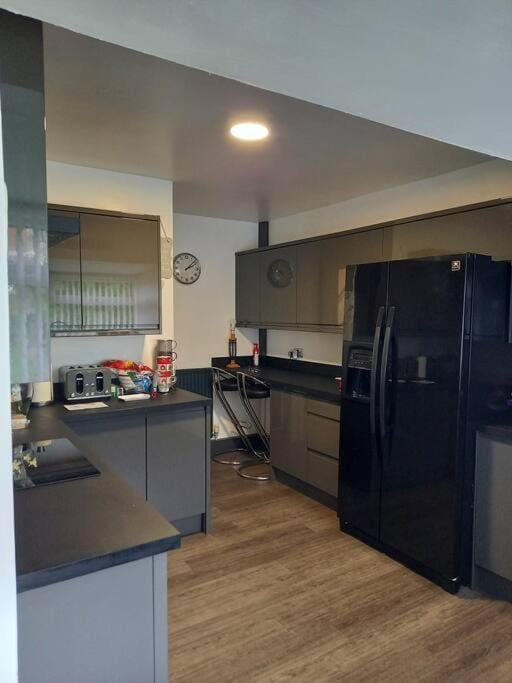 Modernised home with 2 bedrooms in Cardiff House in Cardiff