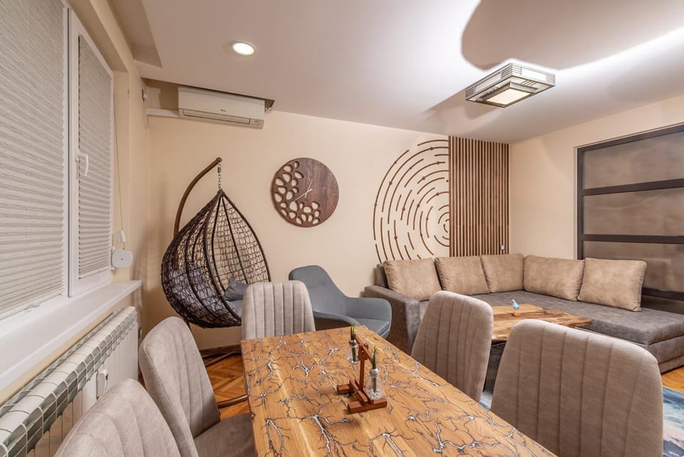 Living room, Seating area, air conditioner