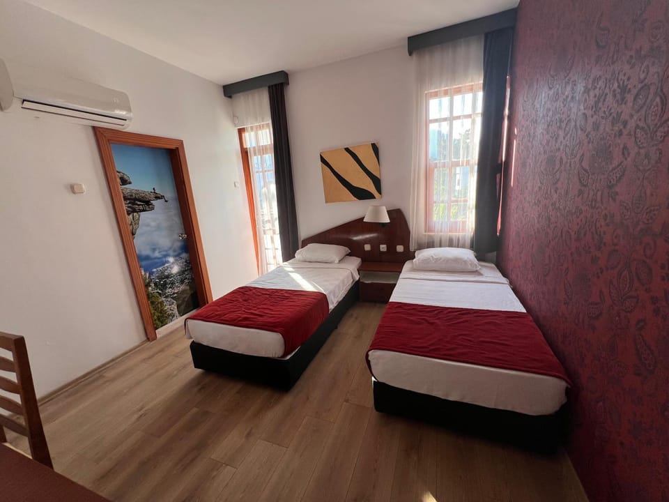 Bed, Photo of the whole room, Bedroom, Swimming pool, Breakfast