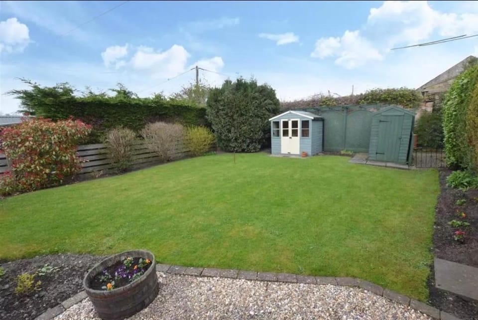 Garden, Garden view