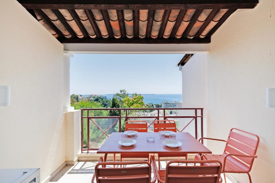 Patio, Day, Balcony/Terrace, Sea view