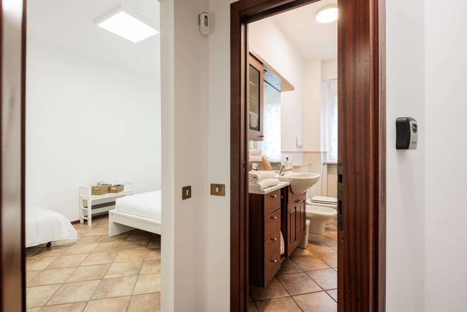 Bed, Bathroom, Bedroom