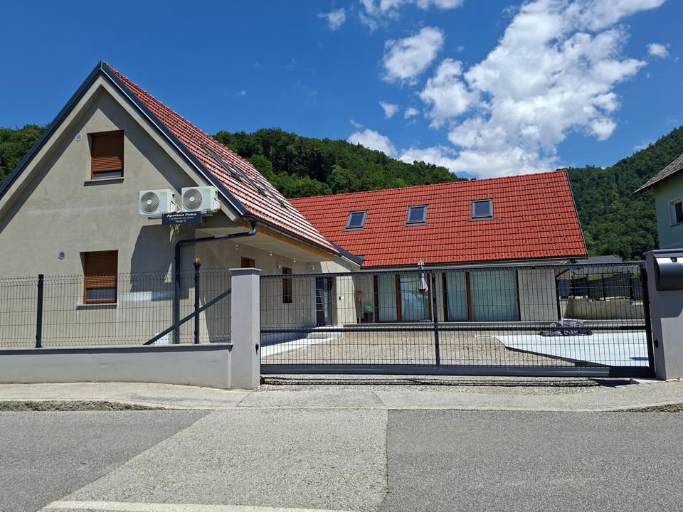 Apartment house Petra House in Slovenia