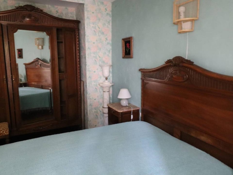 Appartement T2 à Royan - Plage de Pontaillac - 2 adultes/2 enfants, terrasses, parking, proche commerces - FR-1-738-32 Apartment in Vaux-sur-Mer