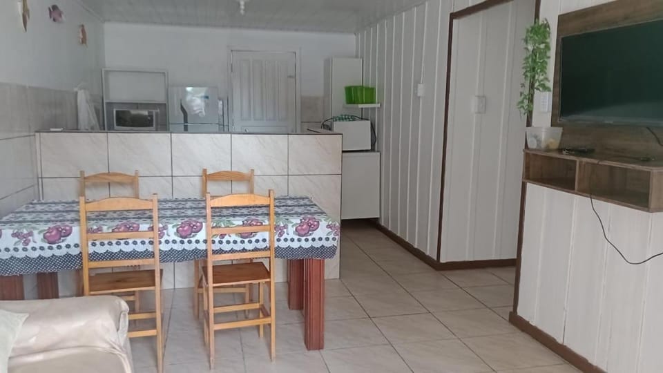 Casa na praia com piscina pontal do Paraná House in Pontal do Paraná