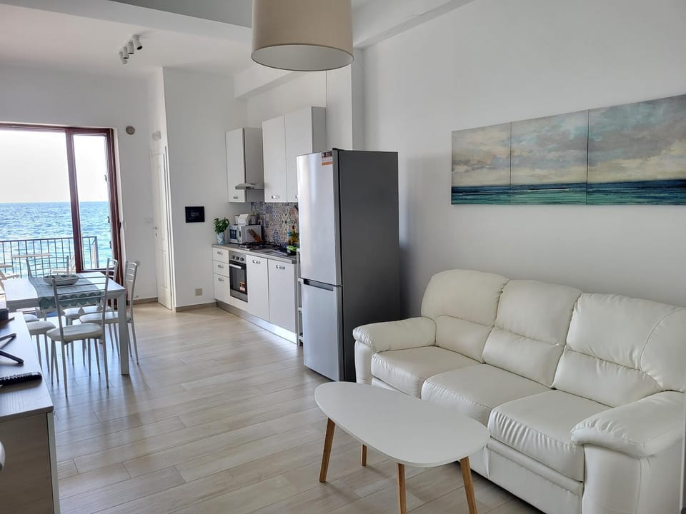 Orme sulla sabbia House in Villa San Giovanni