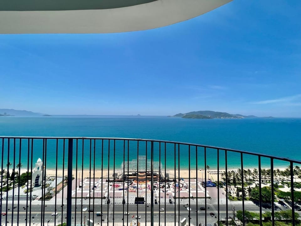 View (from property/room), Balcony/Terrace, Beach, Sea view