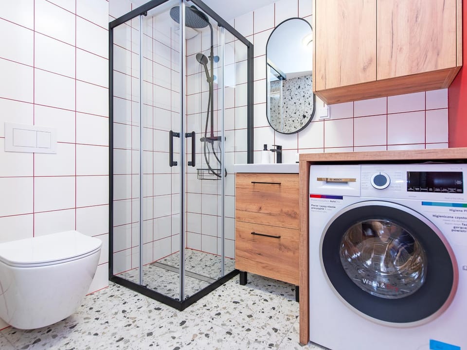 Shower, Toilet, Bathroom, washing machine, dryer