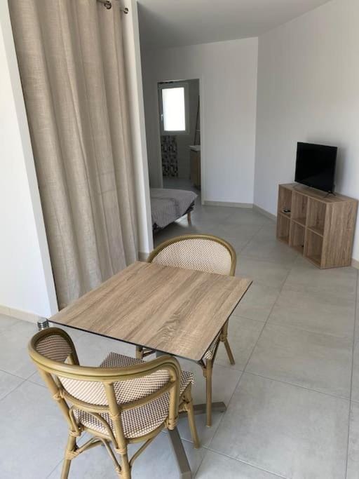 Studio 2 proche bord de mer 5 mn à pied Apartment in Nouvelle-Aquitaine