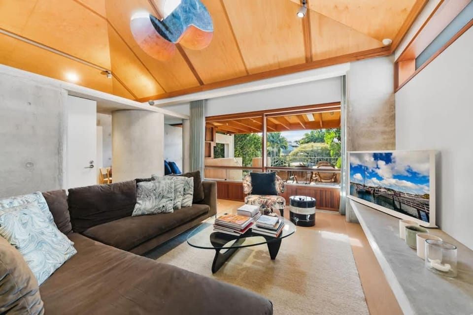 Stunning 3-BR Architectural Gem House in Watsons Bay