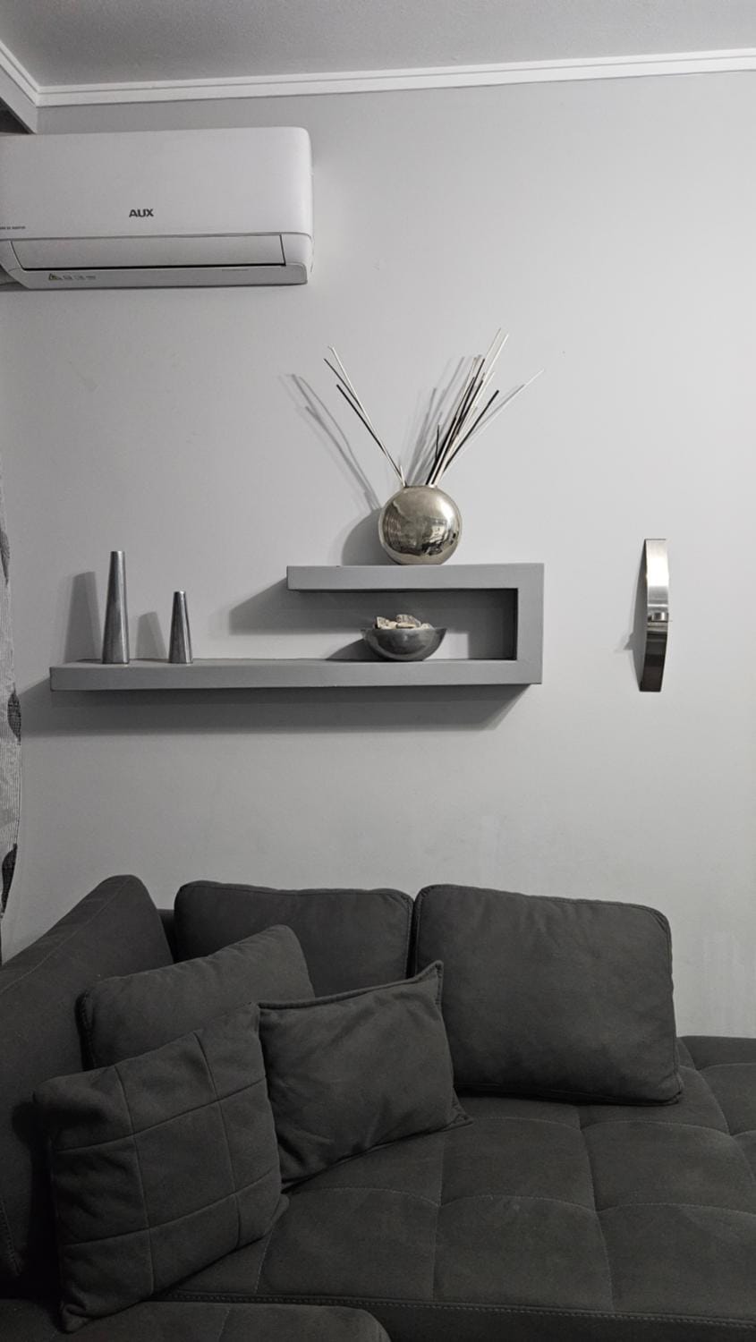 Mani's Family Lake Home Apartment in Tirana