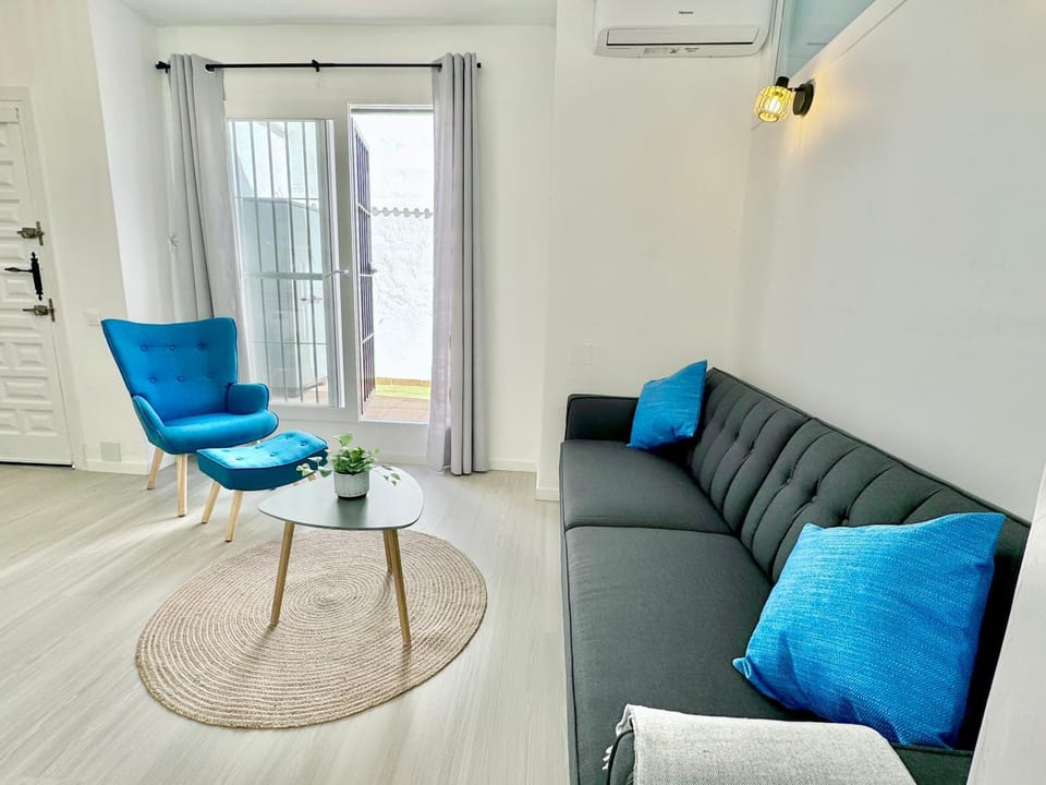 Bright, cozy flat close to the beach Apartment in Sitio de Calahonda