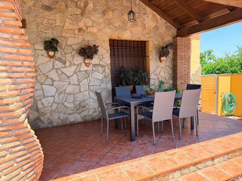 Casa Martín House in La Janda