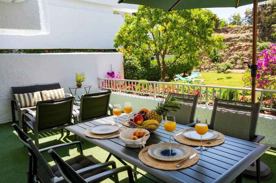 Garden, Balcony/Terrace