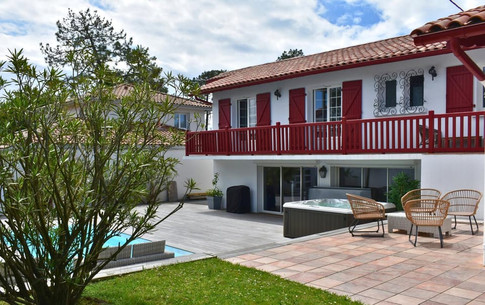 Éden Basque - Piscine-Plage-Calme Villa in Anglet
